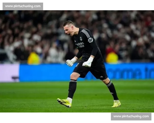 卢宁铁心留守伯纳乌，团队却悄然启动转会谈判